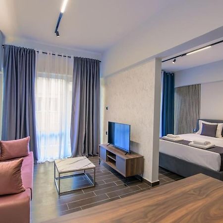 Luxury Central Apartment 4,1 拉里萨 外观 照片