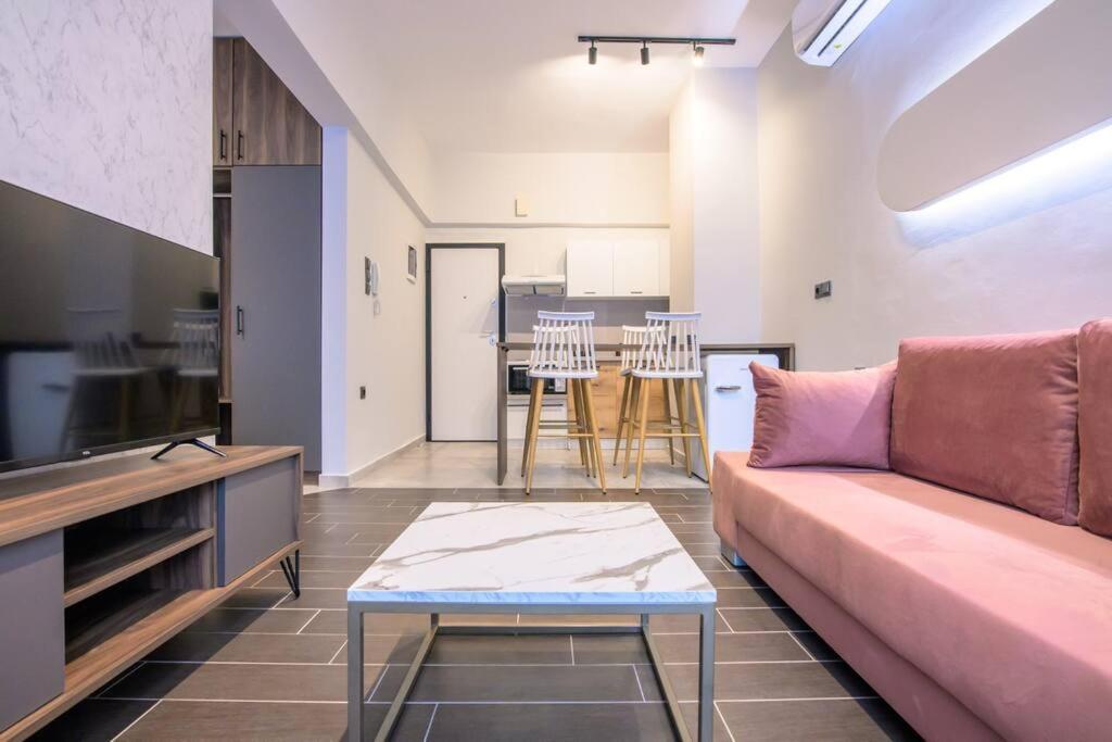 Luxury Central Apartment 4,1 拉里萨 外观 照片