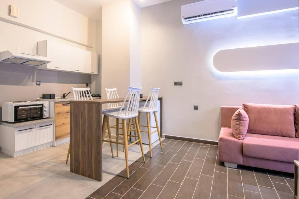 Luxury Central Apartment 4,1 拉里萨 外观 照片