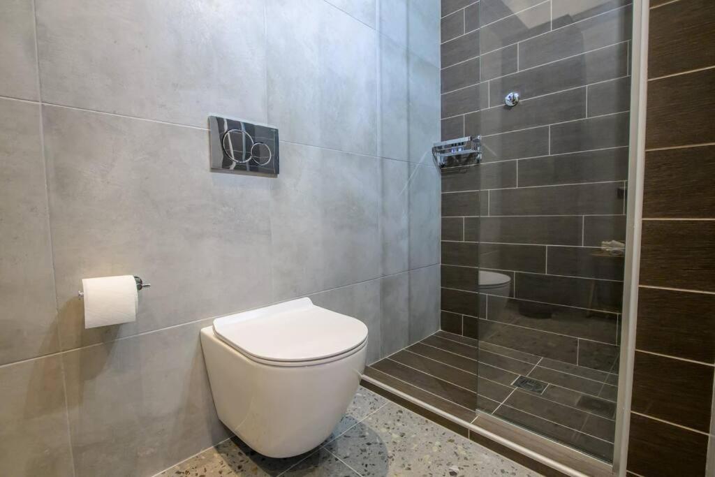 Luxury Central Apartment 4,1 拉里萨 外观 照片