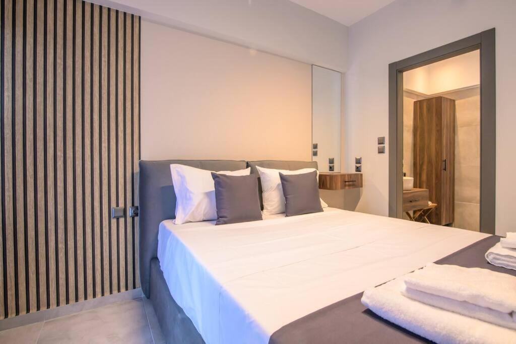 Luxury Central Apartment 4,1 拉里萨 外观 照片