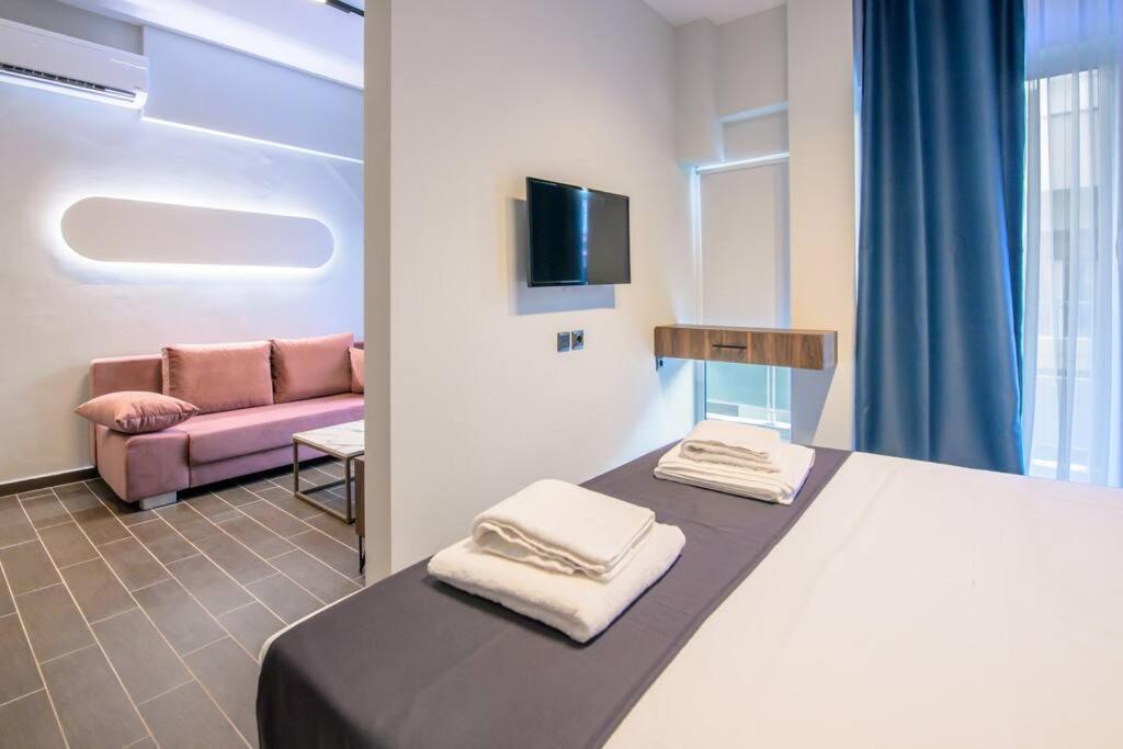 Luxury Central Apartment 4,1 拉里萨 外观 照片